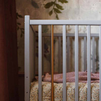 Lit bébé Stardust Cot gris clair 120x60 en bois